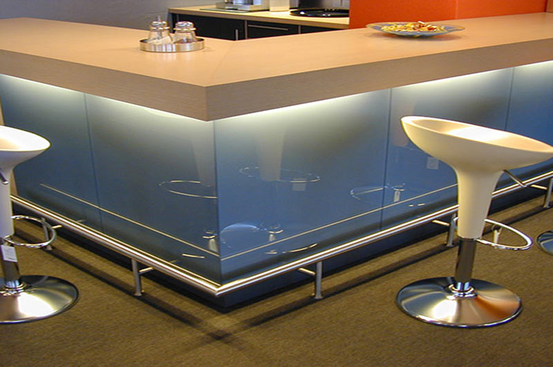 Wohn- und Einzelmöbel